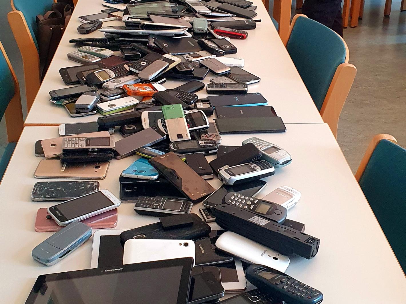 Sammelaktion für Handys erzielt großen Erfolg