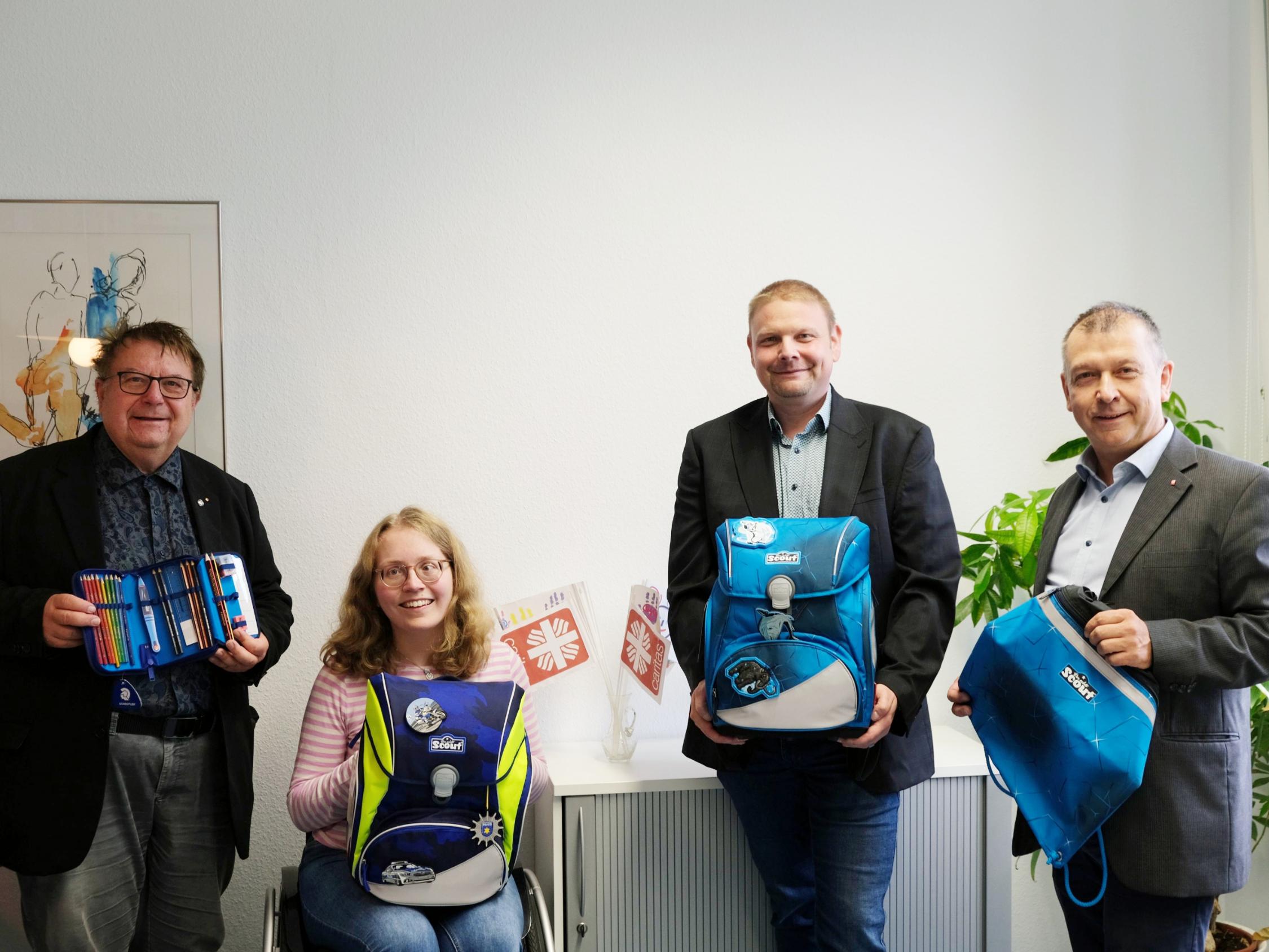 Sparda-Bank Nürnberg engagiert sich auch 2025 mit Schultaschenaktion in Ansbach für nachhaltige Bildung