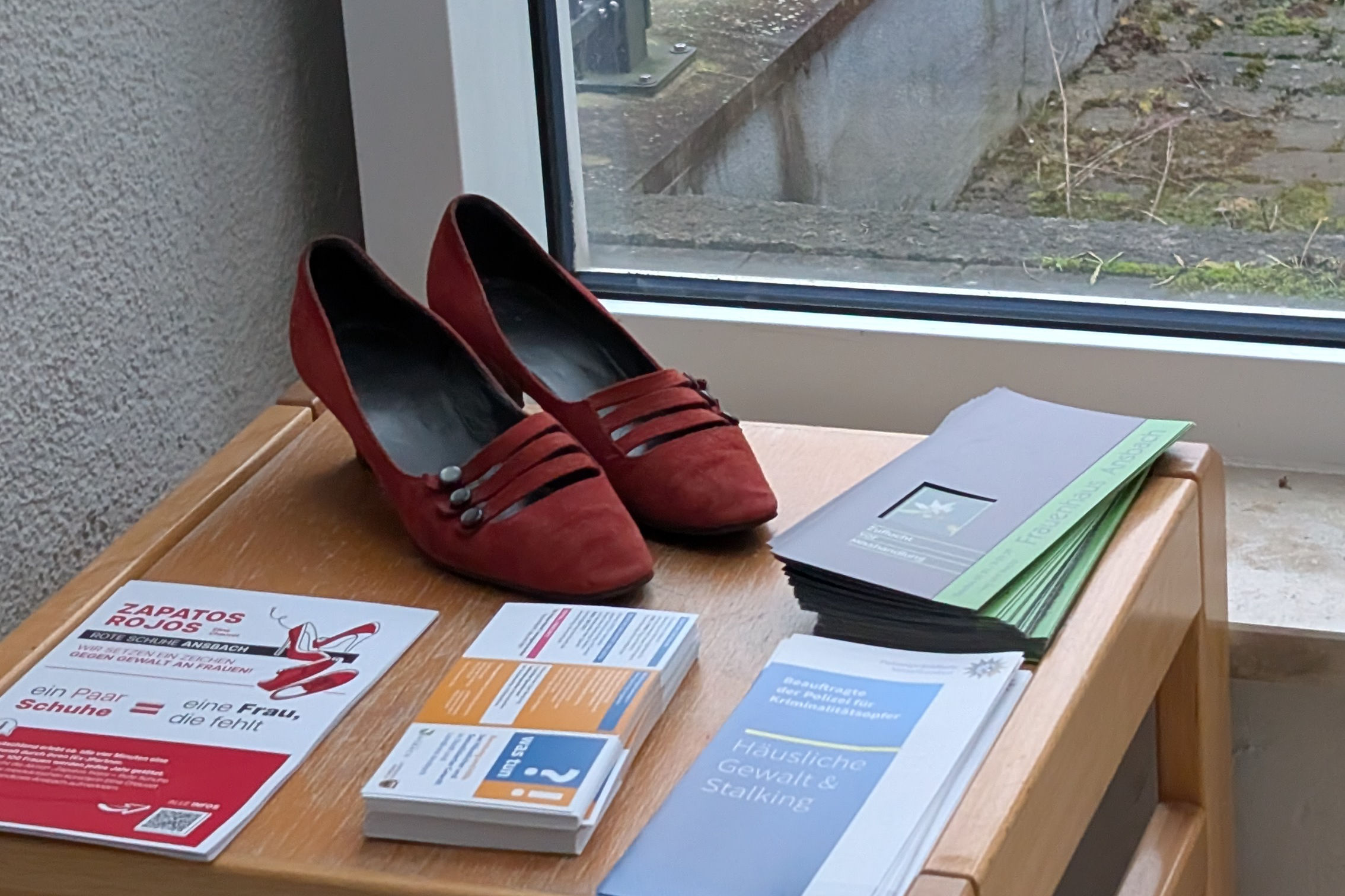 zapatos rojos 2025_CV_quer